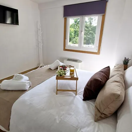 Pedras Do Val 公寓式酒店