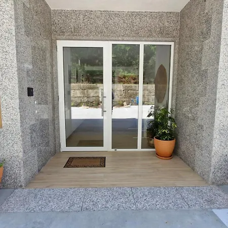 Pedras Do Val Apartment *
